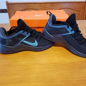 New Women's Nike Air Max Bella Shoes